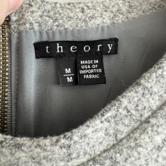 Theory Grey Short Sleeve Blouse Size Medium - Picture 2 of 4